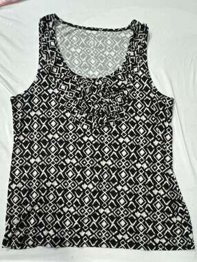 771 Merona Women's Sleeveless Ruffle Neck Geometric Print Tank Top XXL